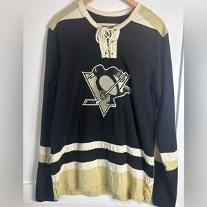 Black and Cream Hockey Jersey size medium in excellent condition